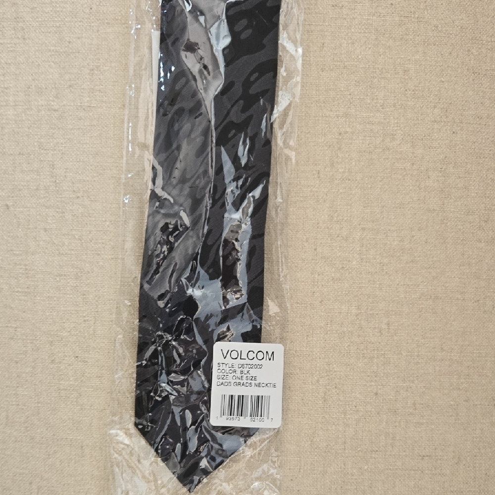 Volcom Black Slim Tie With Subtle Pattern - image 5